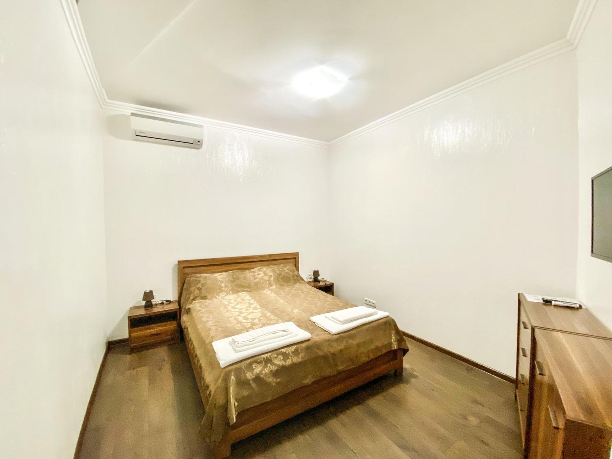 Hotel Shpinat à Odessa Extérieur photo