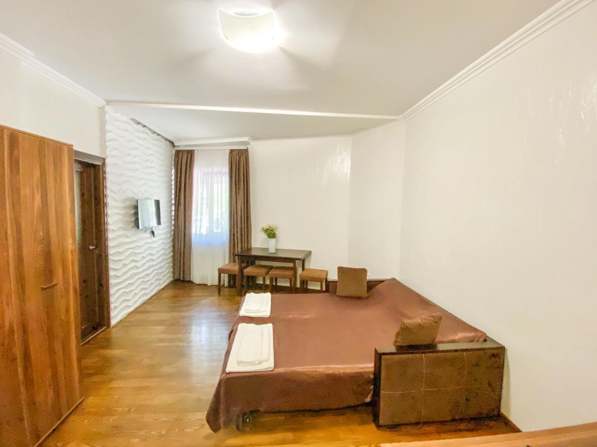 Hotel Shpinat à Odessa Extérieur photo