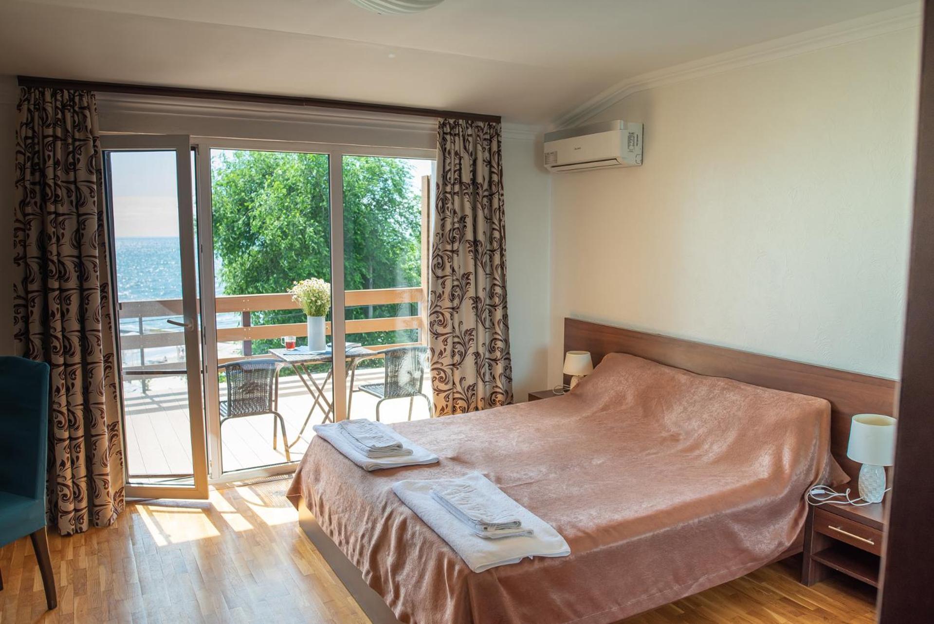 Hotel Shpinat à Odessa Extérieur photo